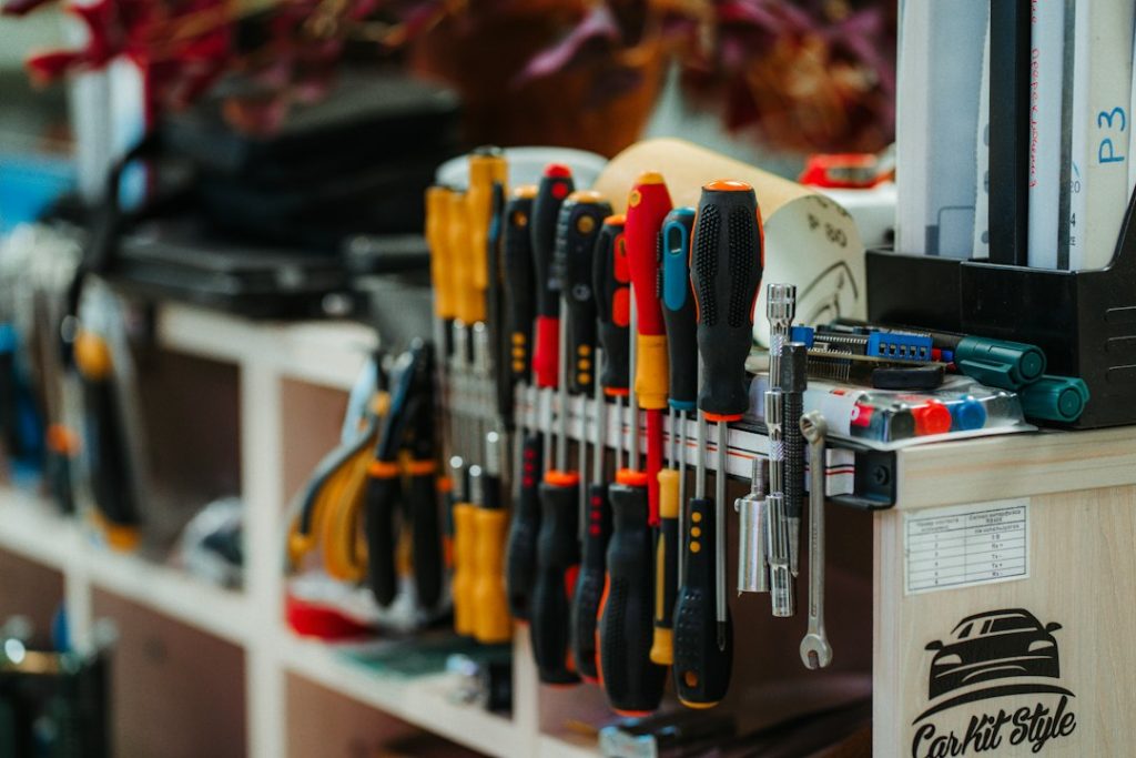 Klein 32500 11-in-1 Driver for Welding Shops: What It Replaces—and What It Doesn’t